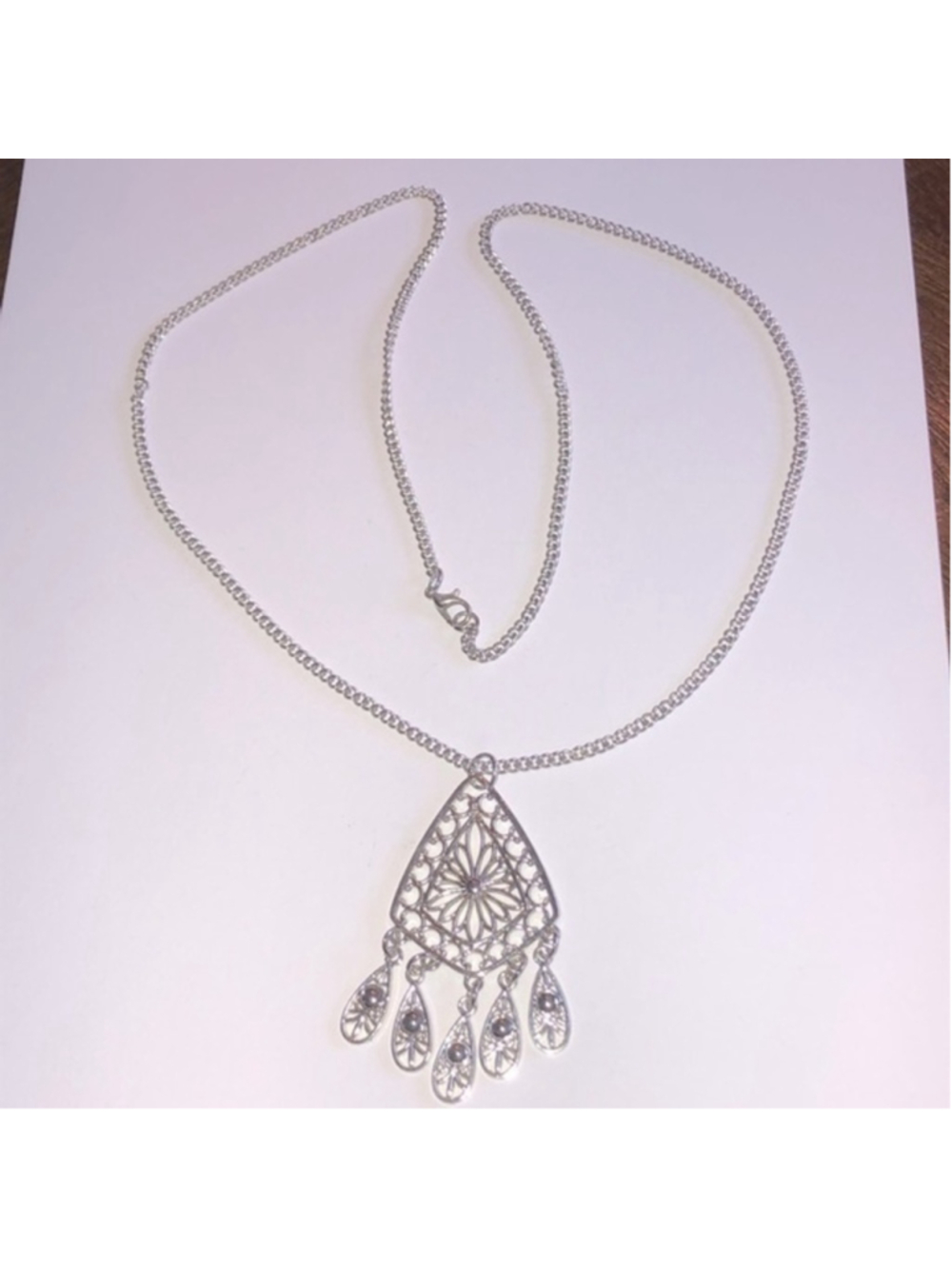 Silver Tone Chain Medallion Dangling Pendant Necklace - Picture 2 of 6